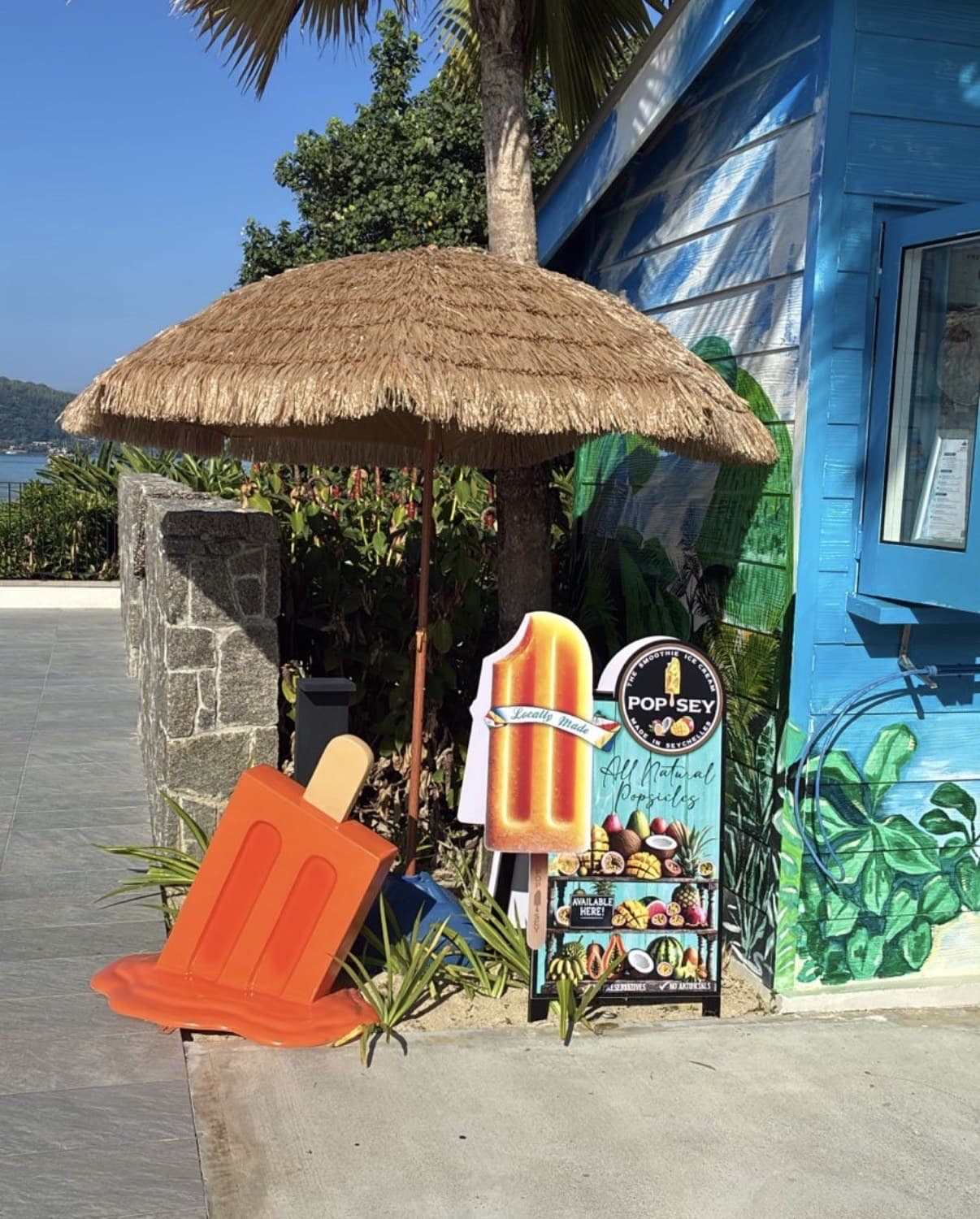 POPSEY beach kiosk